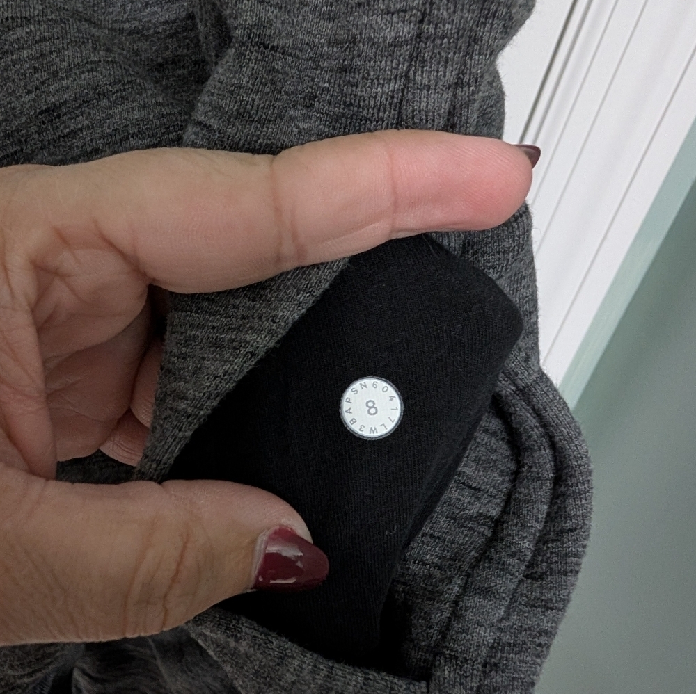 Lululemon Size 8, To You Tunic,‎ Sweater, Charcoal Gray, Mock Neck, Athleisure - Picture 5 of 5